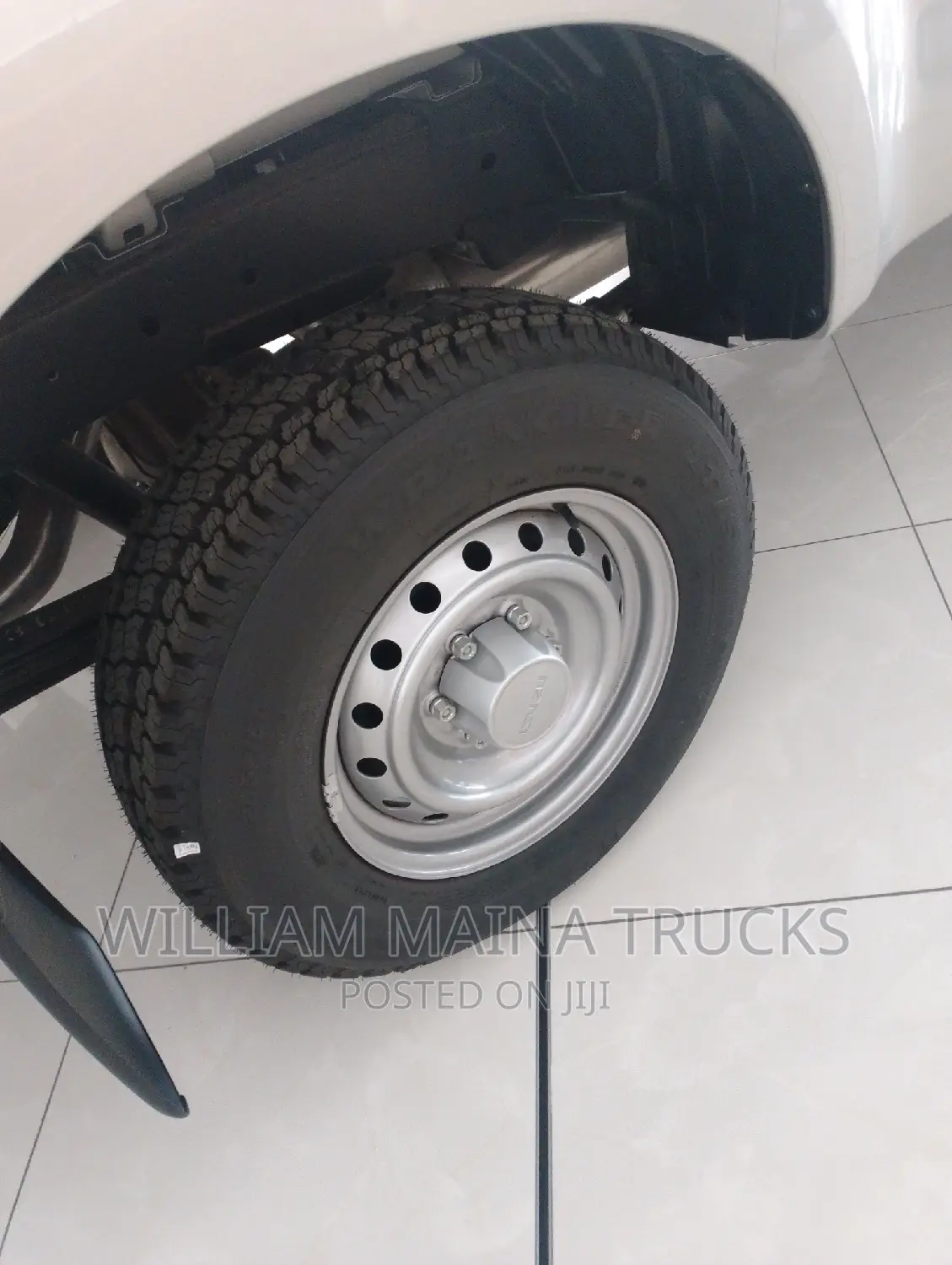New Isuzu D-MAX 2024 Silver