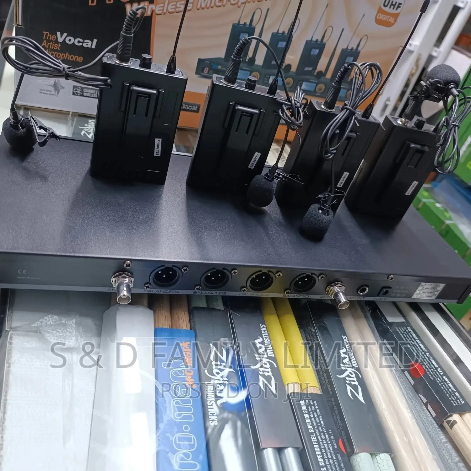 BNK X 75L Lapel Microphone 4 in 1