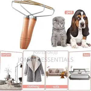 Mini Lint Remover With Wooden Handle
