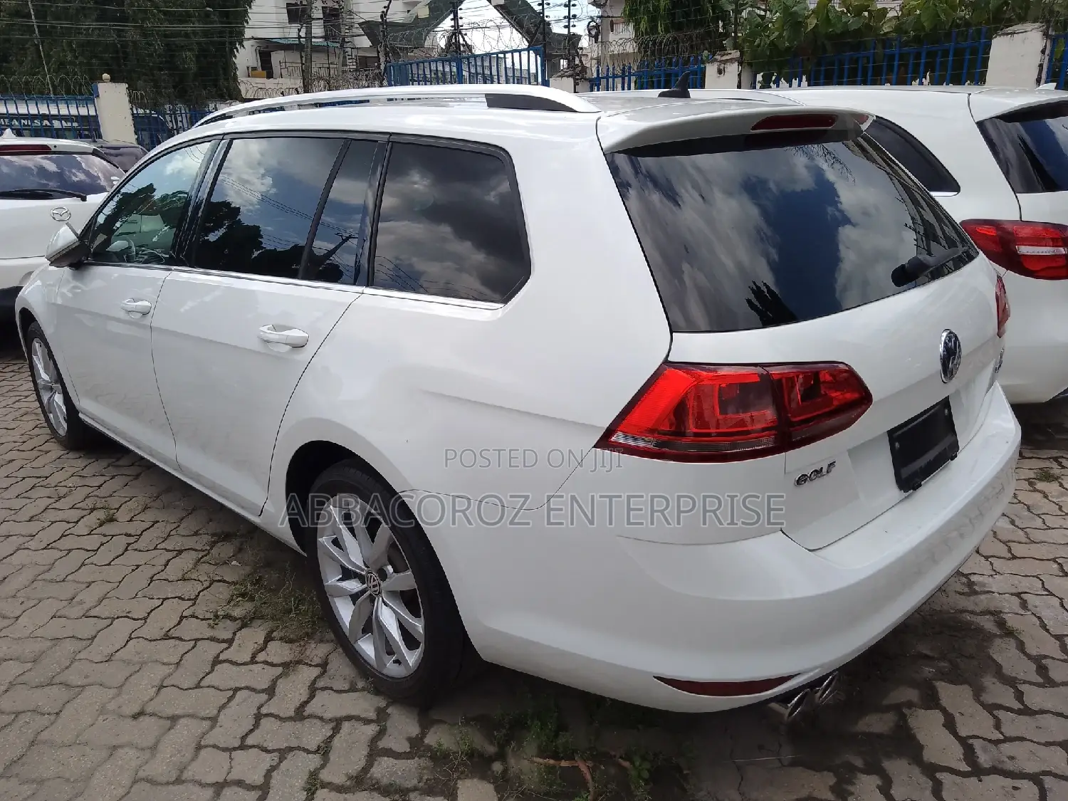Volkswagen Golf 2016 Ivory