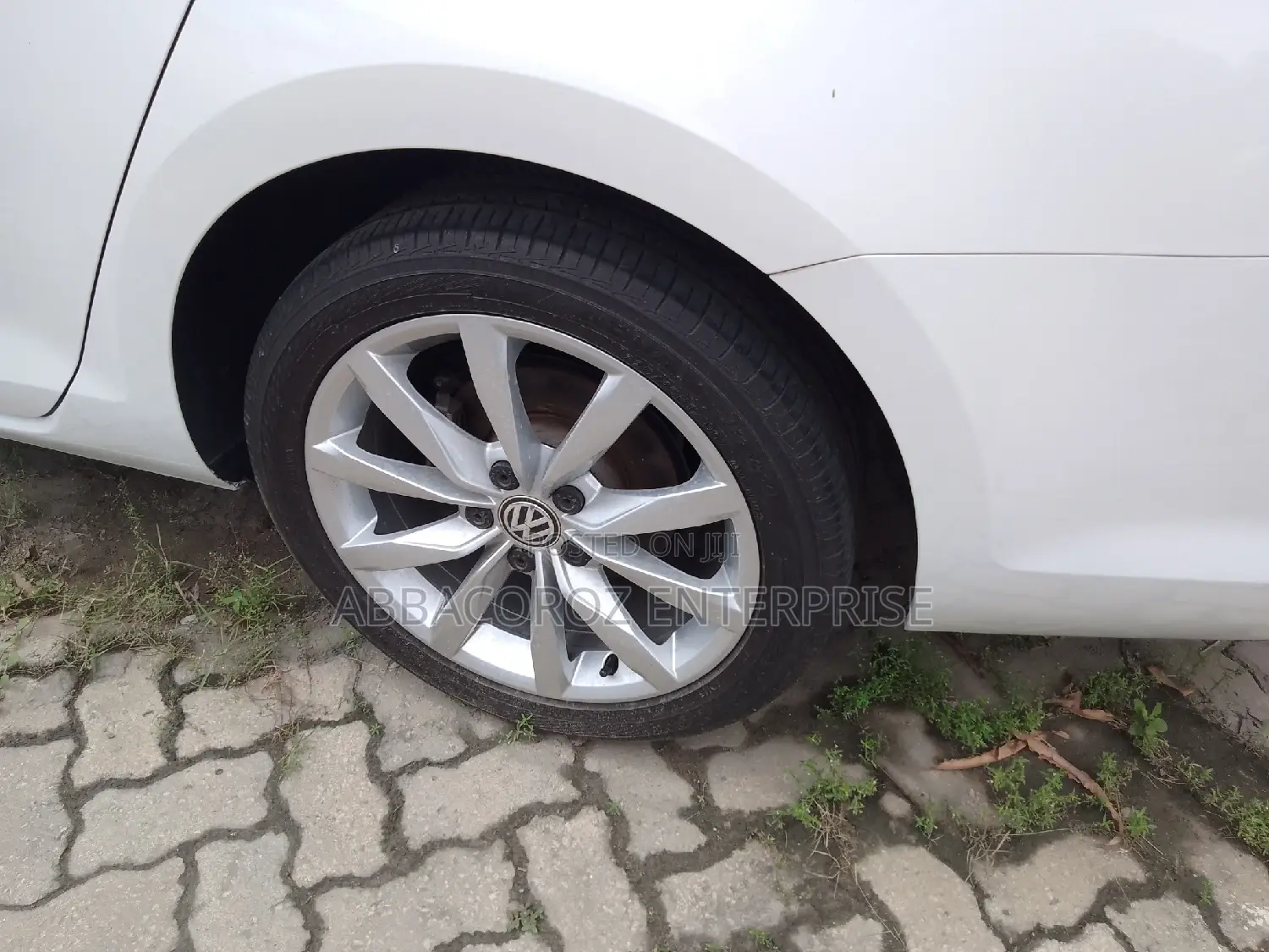 Volkswagen Golf 2016 Ivory