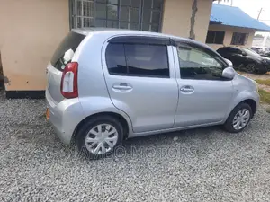 Toyota Passo 1.0 FWD 2015 Silver