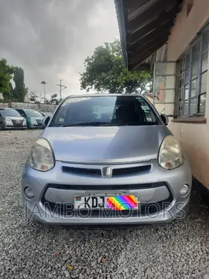Toyota Passo 1.0 FWD 2015 Silver