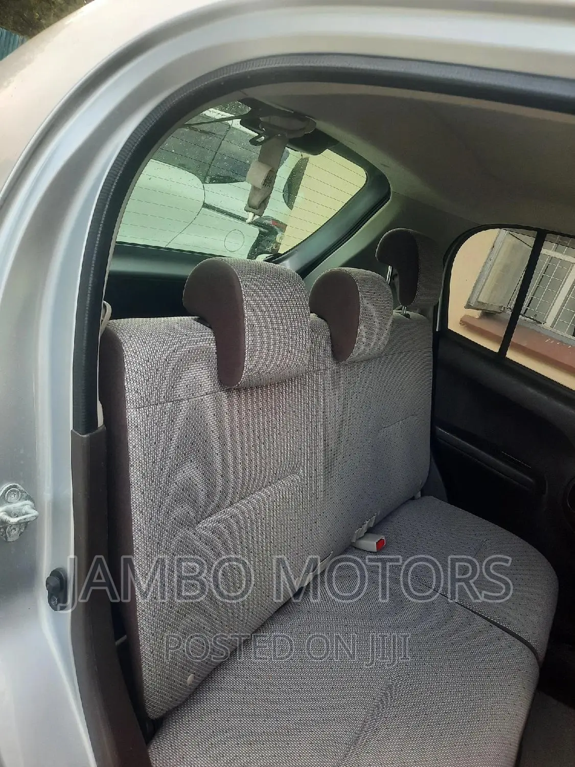 Toyota Passo 1.0 FWD 2015 Silver