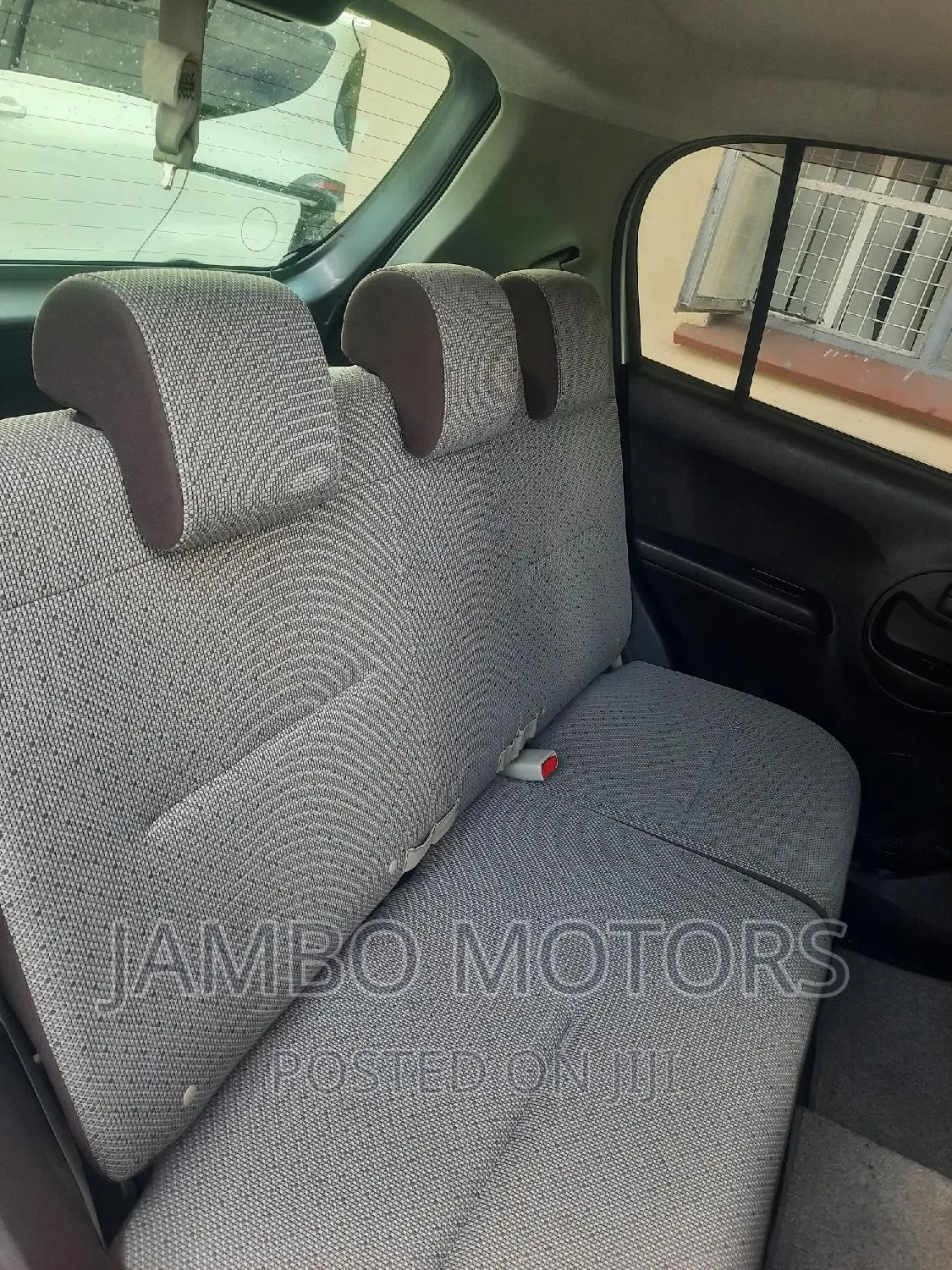 Toyota Passo 1.0 FWD 2015 Silver