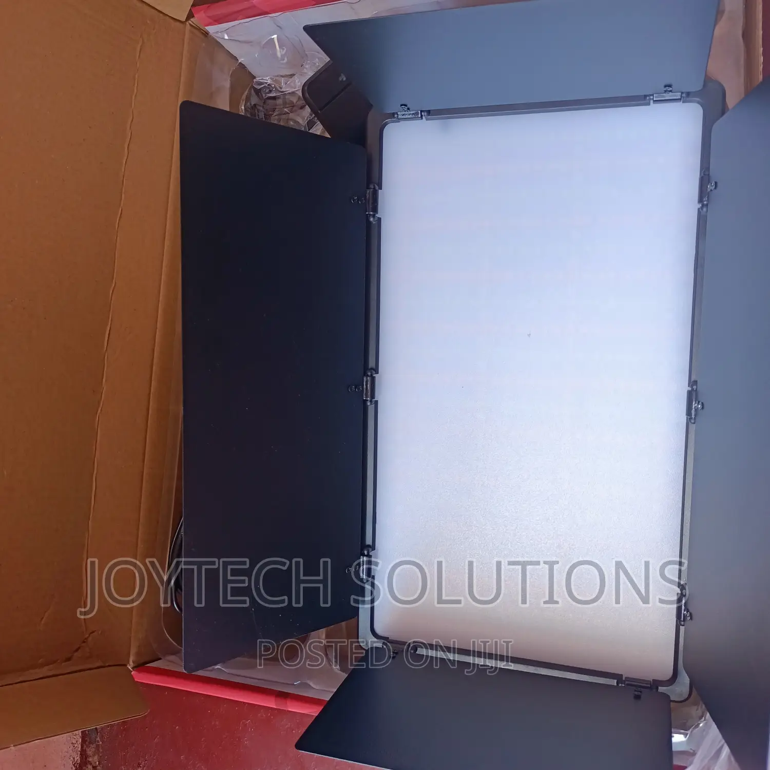 Led 800 RGB Studio Light Kit at an Affordable Price