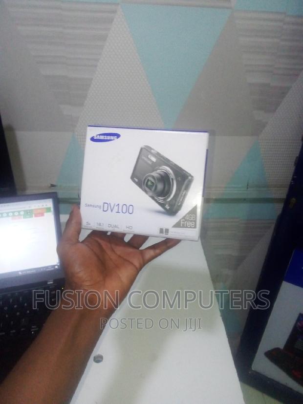 Samsung DV100 Camera - main view