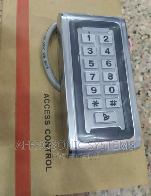 Metalic Corta Keypad Card Reader