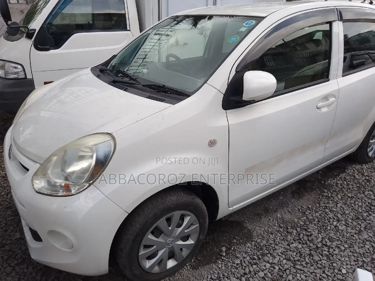 Toyota Passo 1.0 FWD 2016 Ivory
