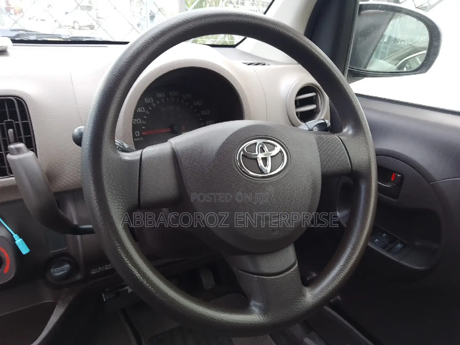 Toyota Passo 1.0 FWD 2016 Ivory