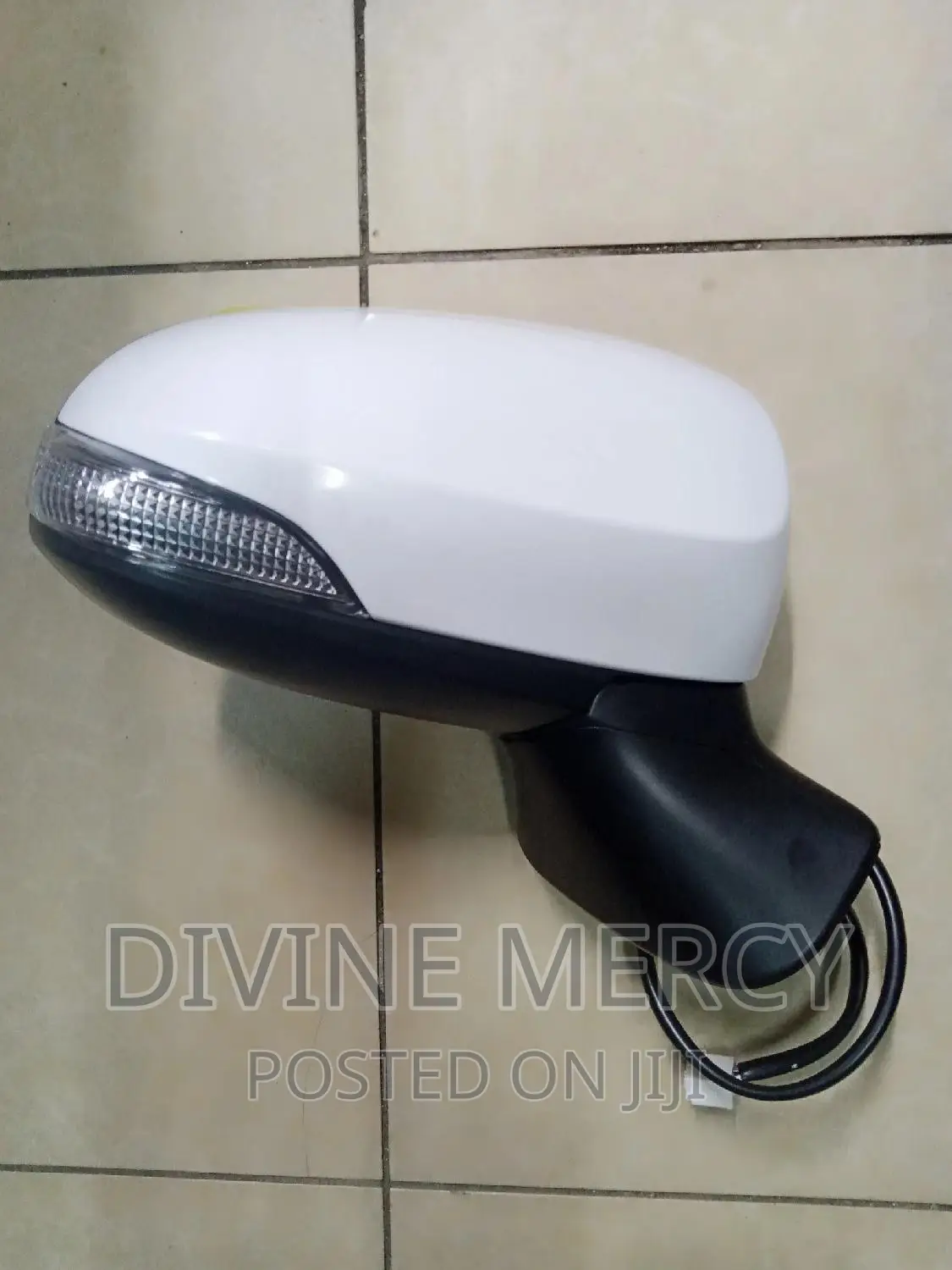 Toyota Fielder/Axio Side Mirror 2012