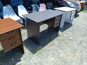 1.2 Desk Office Desk 1.2 Desk Office Desk 1.2 Desk Office De
