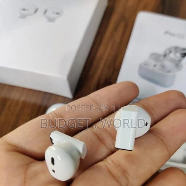 White Airpod Pro 5s - thumbnail 2