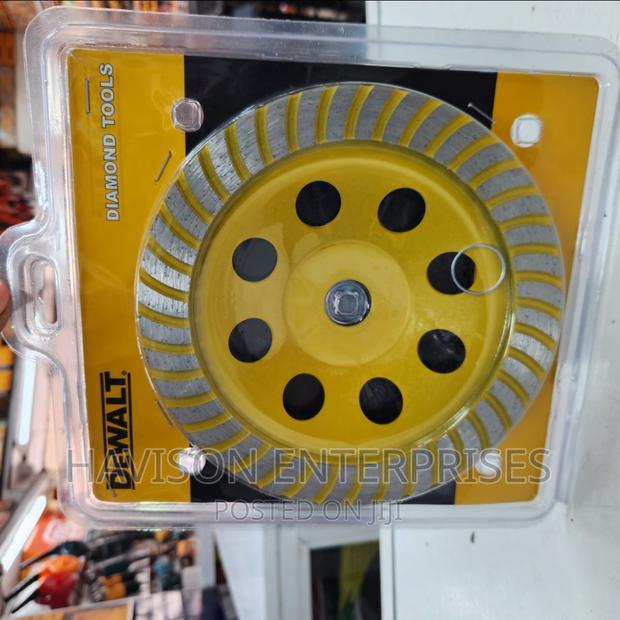 Best Dewalt Blade - main view