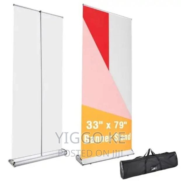 High Quality Roll-Up Banners Stand - main view