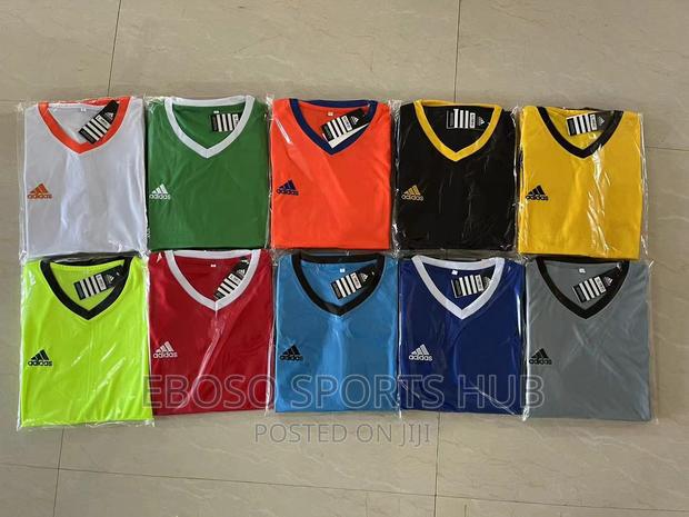 Quality Multi Colour Imported Volleyball Jerseys - thumbnail 3