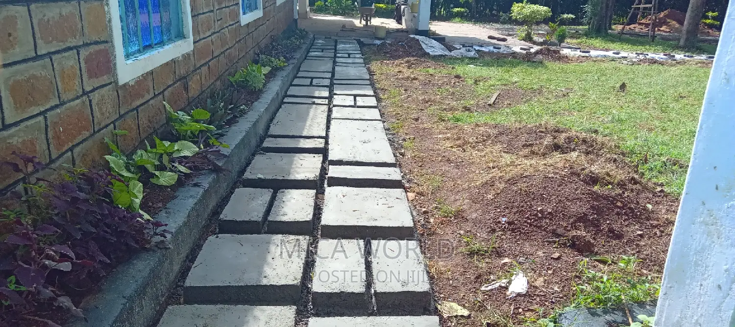 Mica Landscapers