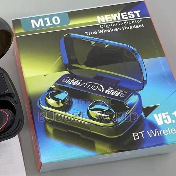 M10 Wireless Earbuds Bluetooth Power Bank Charging Box - main view