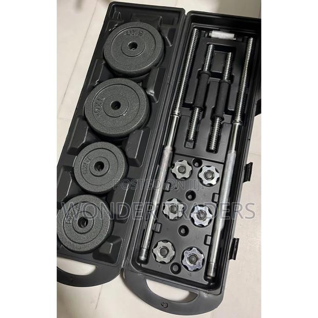 Adjustable Dumbbells 50kg Weightd With Case.