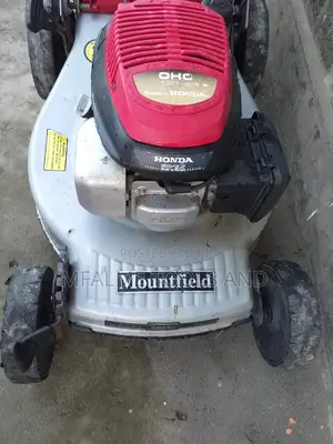 Lawnmower Honda Mountfield Petrol 135cc Self Propelled Ex-Uk