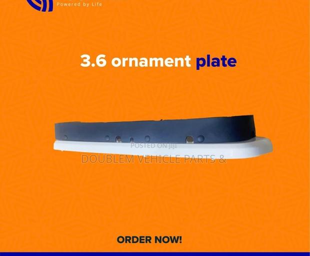 Ornament Plate Isuzu NKR 3.6 - main view