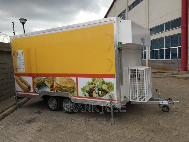 Mobile Kitchen Food Truck - thumbnail 6