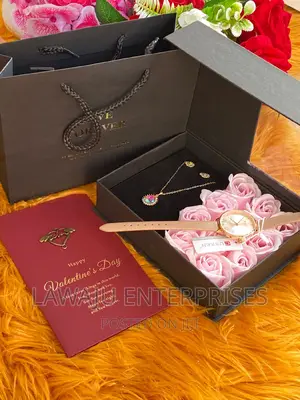 Beige Strap Ladies Watch Gift Package