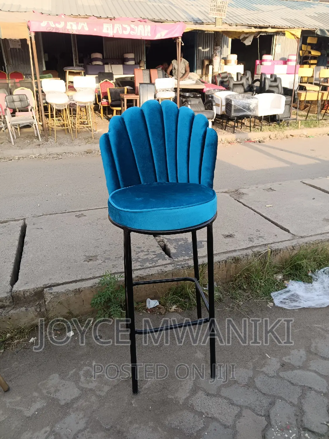 Counter Flower Seat.
