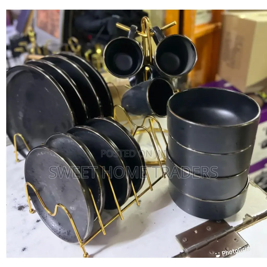 Classy Black 16 PCS Kitchen Dining Dinner Set Black 16 PCS