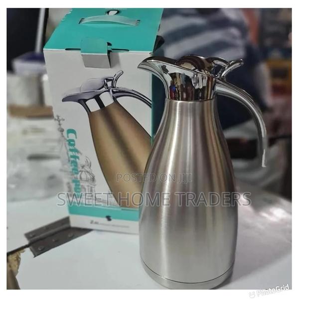 2L Peacock Thermos Silver as Picture