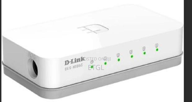 DES-1005C/B D-Link DES-1005C/B 5 Port 10/100base-T Unmanged