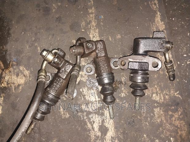 Slave Cylinder Nissan Sahara and Nissan Td27