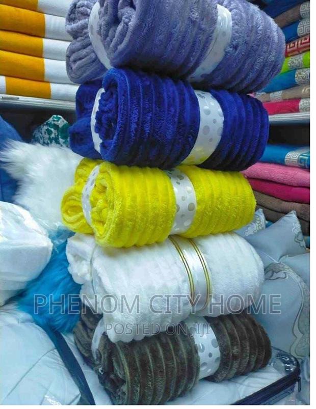 Warm Fleece Blankets - thumbnail 2