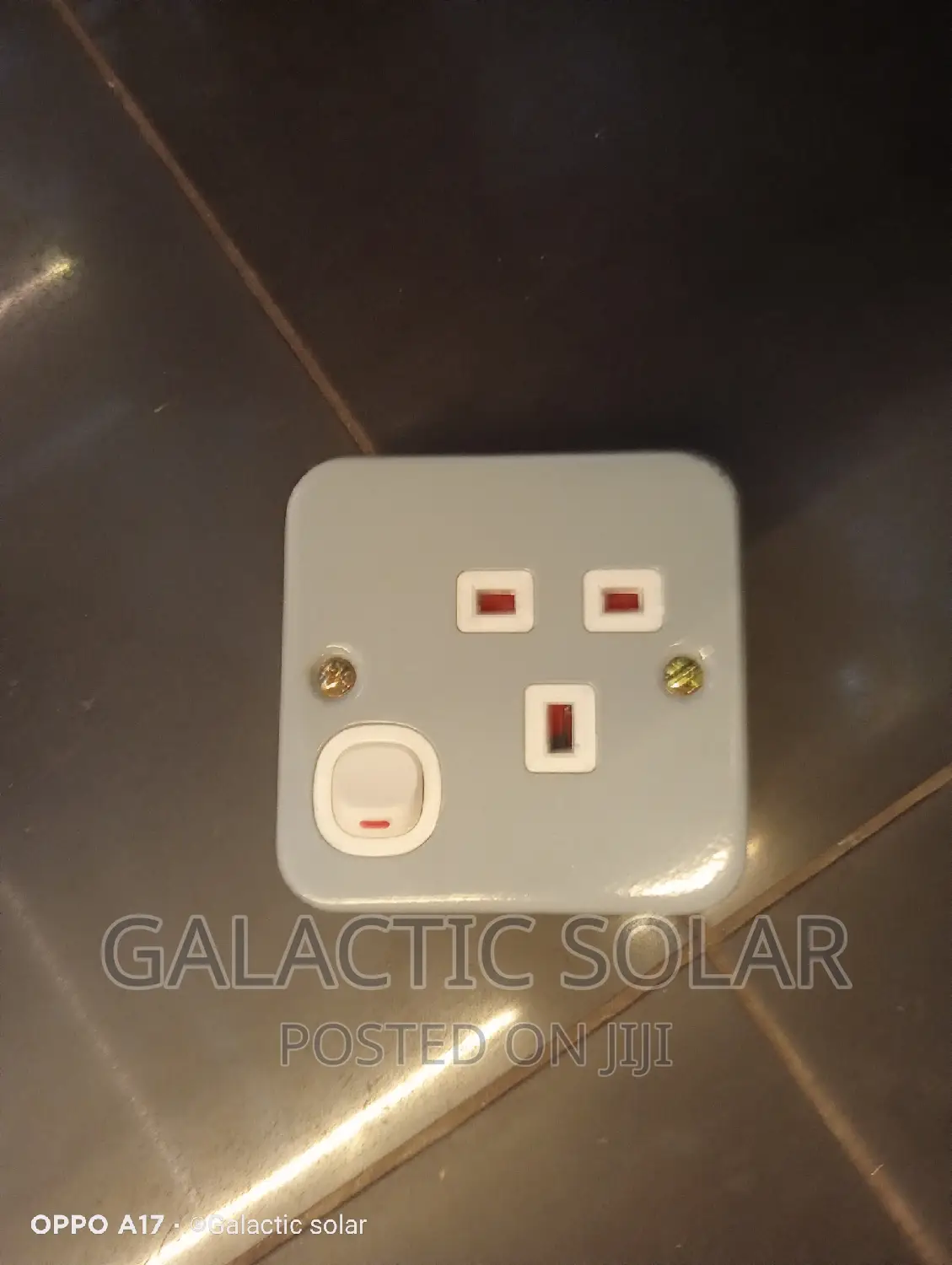 Metalic Single Socket