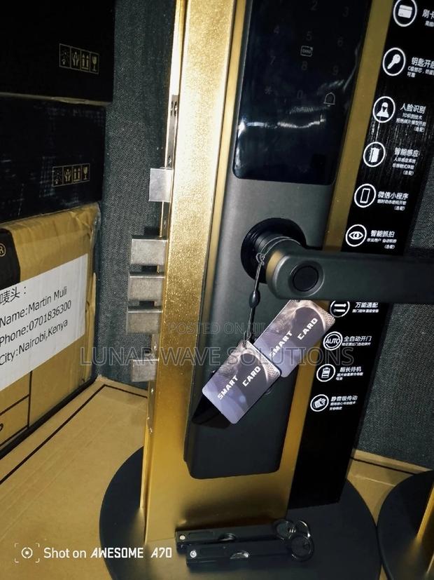 Smart Lock Biometric Door Lock - thumbnail 3