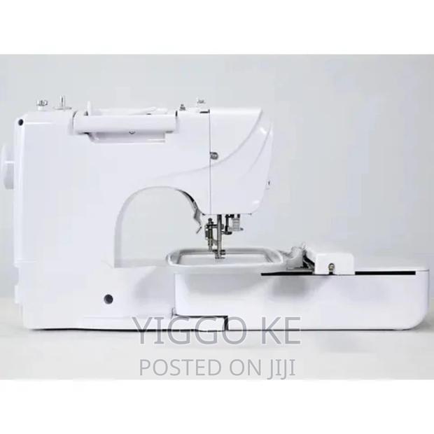 Embroidery Machines Small With Single Needle - thumbnail 4
