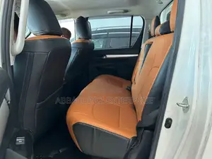Toyota Hilux 2017 White