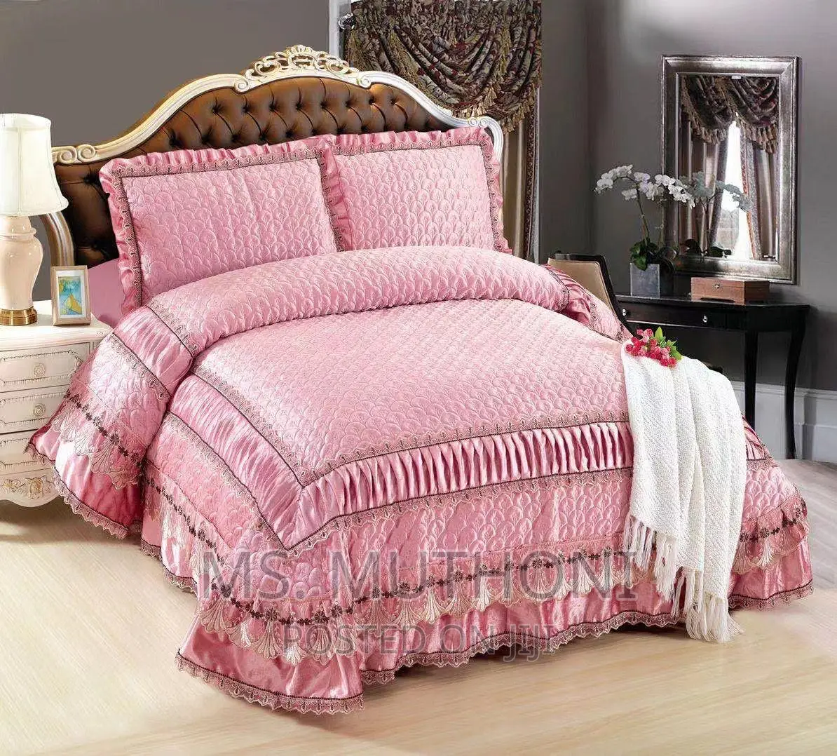 Quality and Classic Bedcover 7*7 1 Bedcover 2 Pillow Cases
