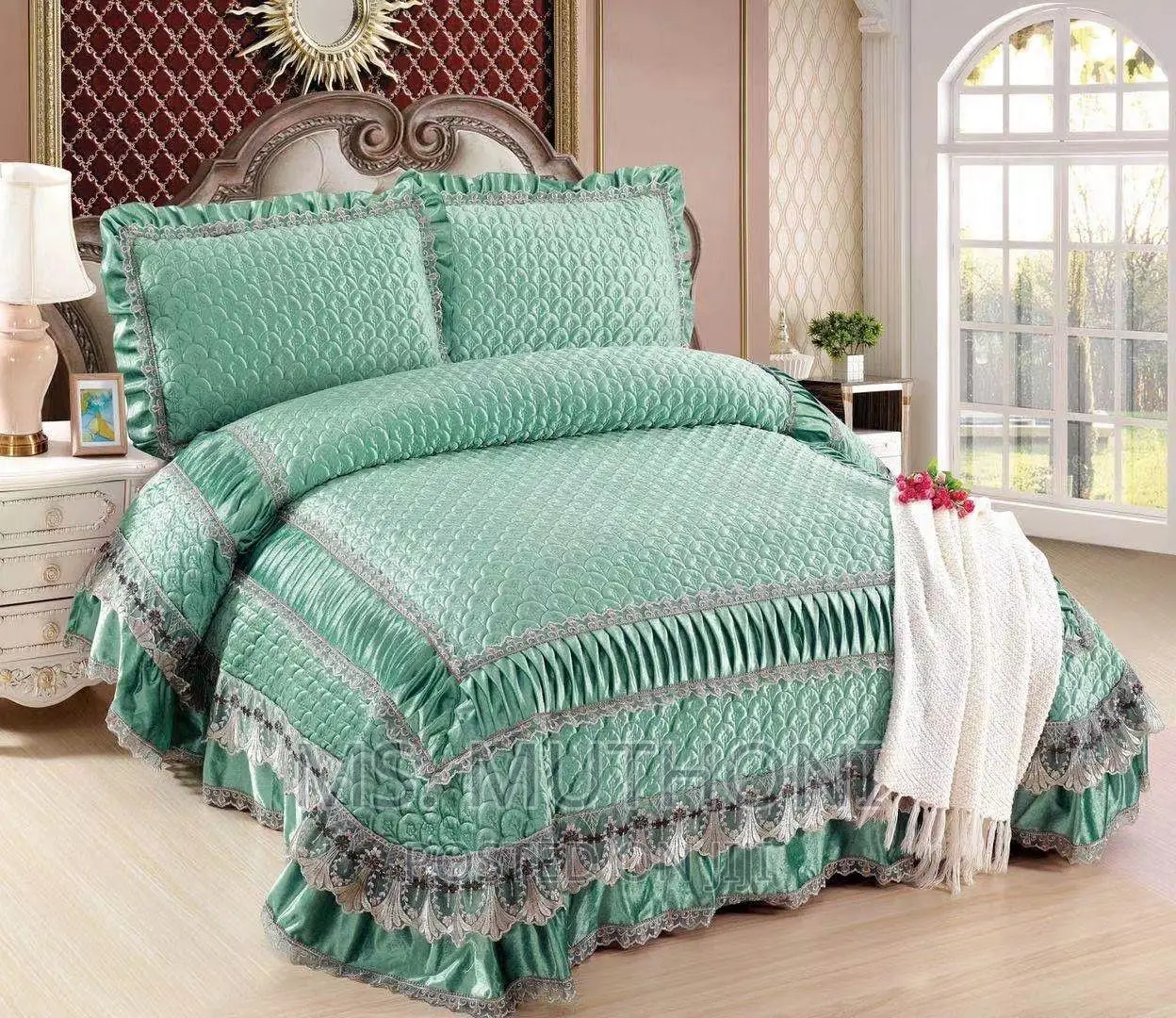 Quality and Classic Bedcover 7*7 1 Bedcover 2 Pillow Cases
