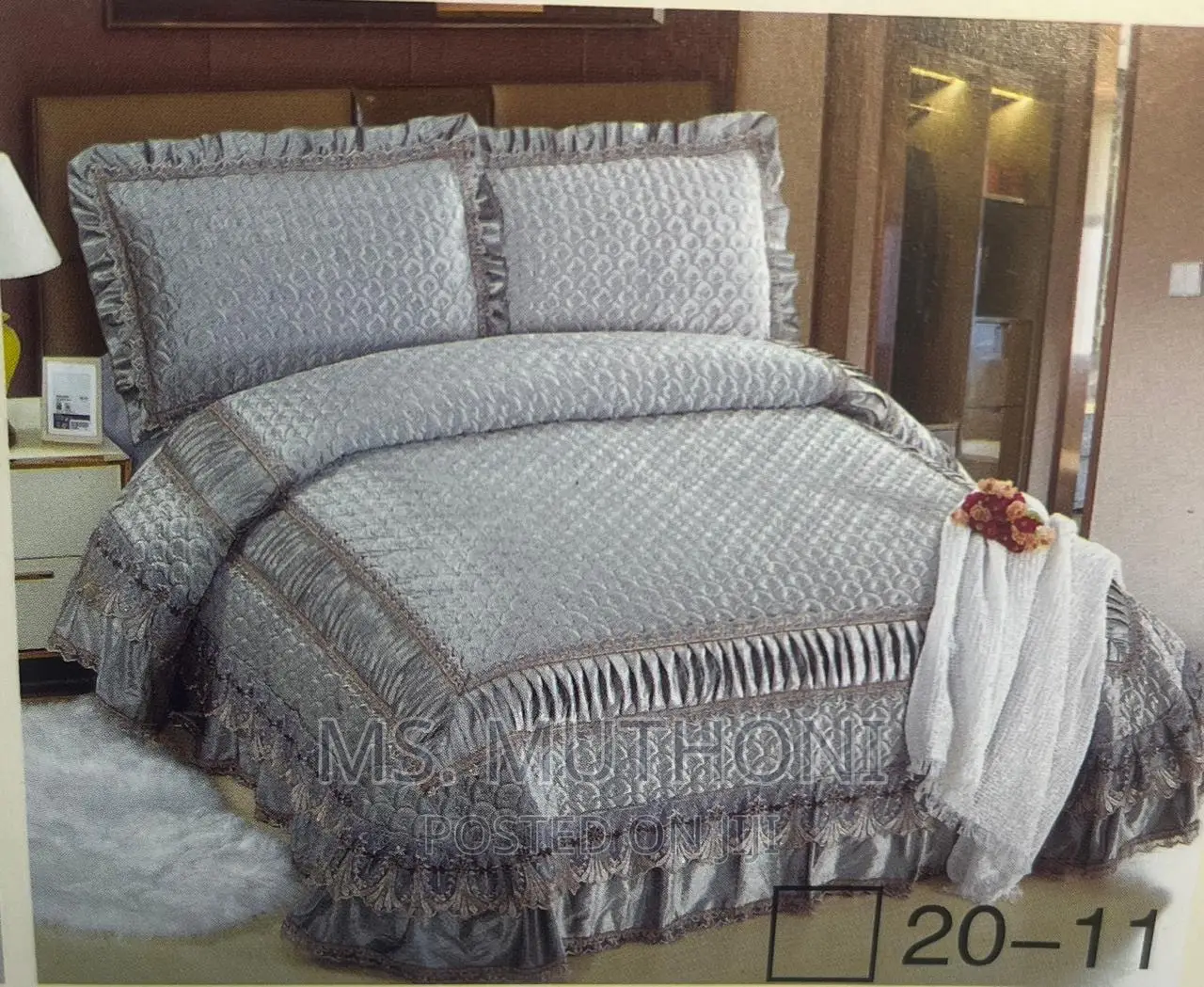 Quality and Classic Bedcover 7*7 1 Bedcover 2 Pillow Cases