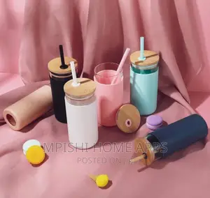 Glass Smoothie Cup With Coloured Silicone Cover