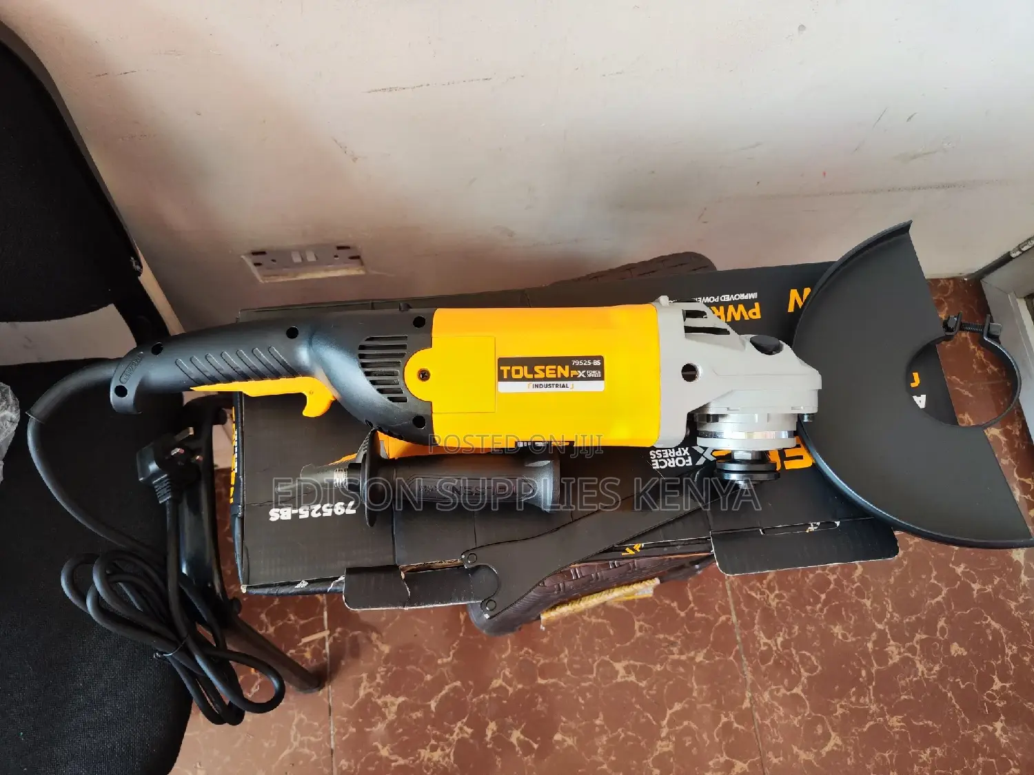 Tolsen Angle Grinder 2400watts 230mm 9 Inch Angle Grinder