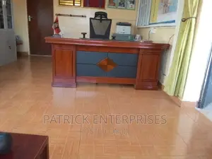 Executive Imported Morden Office 1.8 MTRS