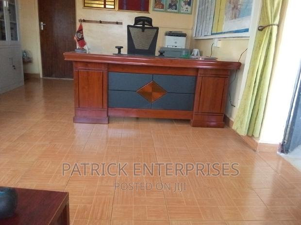 Executive Imported Morden Office 1.8 MTRS - thumbnail 2