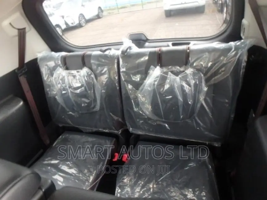 Toyota Land Cruiser Prado 2018 Black