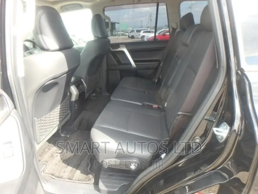 Toyota Land Cruiser Prado 2018 Black