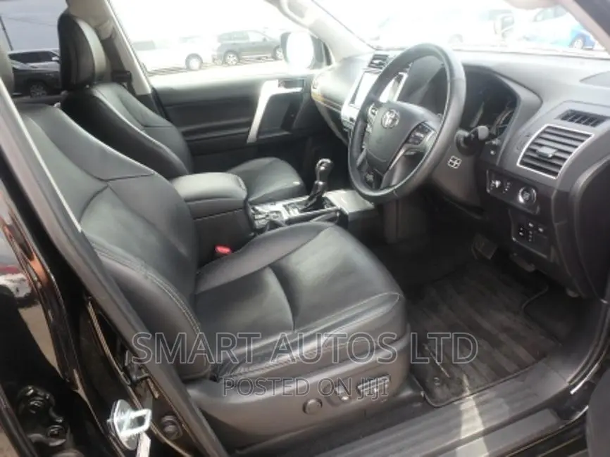 Toyota Land Cruiser Prado 2018 Black