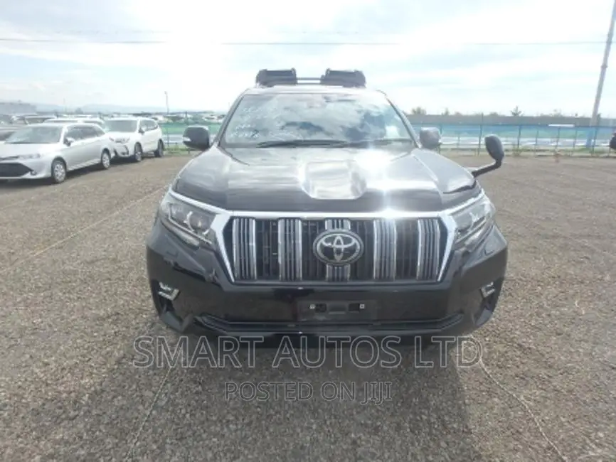 Toyota Land Cruiser Prado 2018 Black