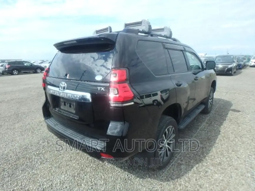 Toyota Land Cruiser Prado 2018 Black