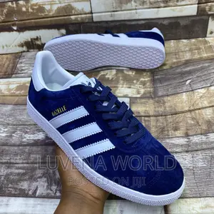 Gazelle Casuals